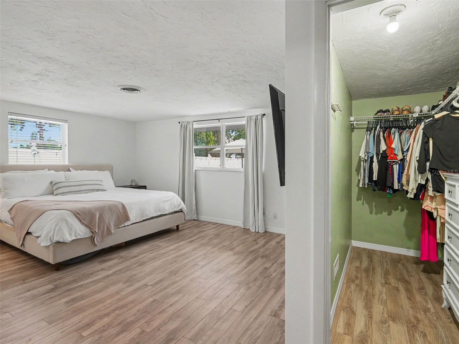222 MALVERN DR, VENICE, FL, 34293