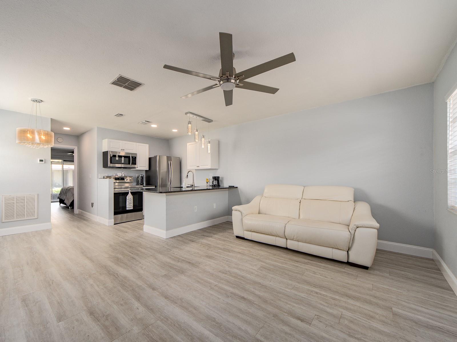 2476 ENTERPRISE RD #1, CLEARWATER, FL, 33763