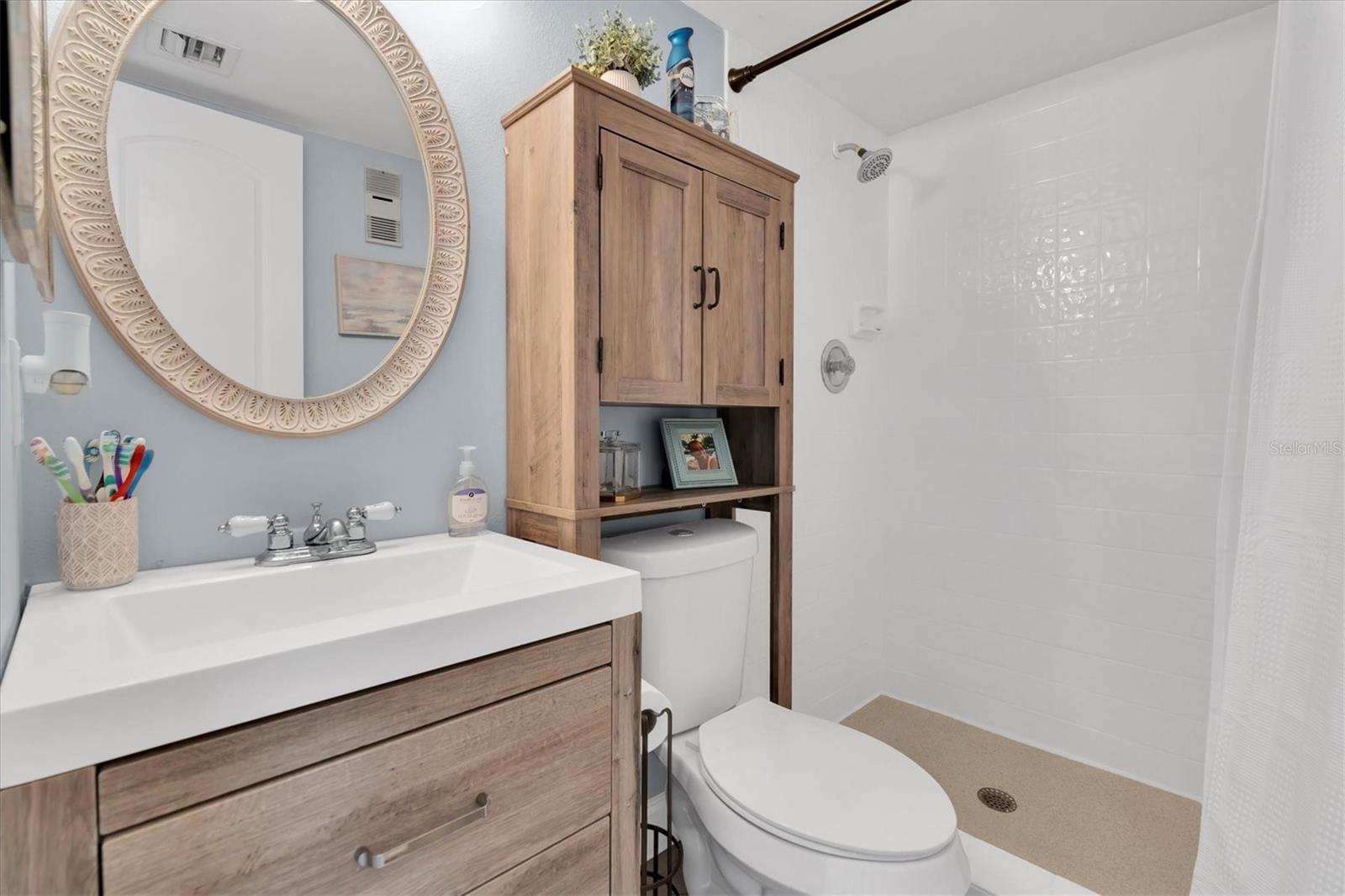 9000 COMMODORE DR #401, SEMINOLE, FL, 33776