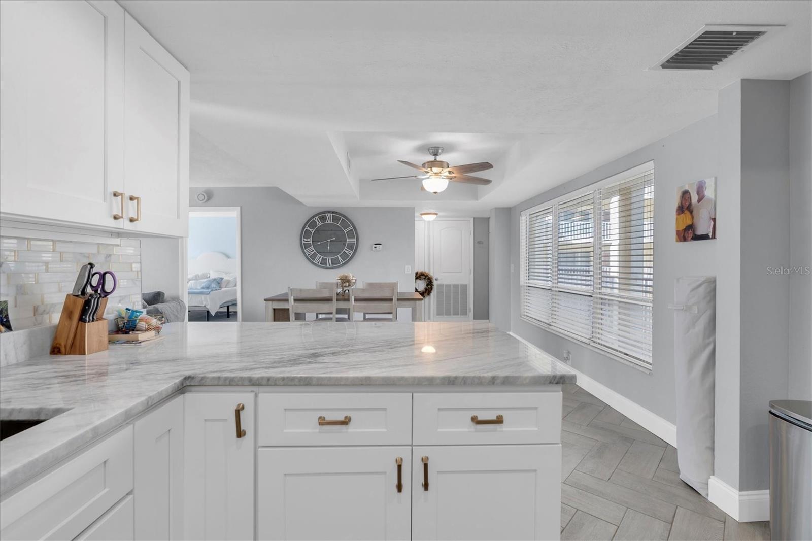 9000 COMMODORE DR #401, SEMINOLE, FL, 33776