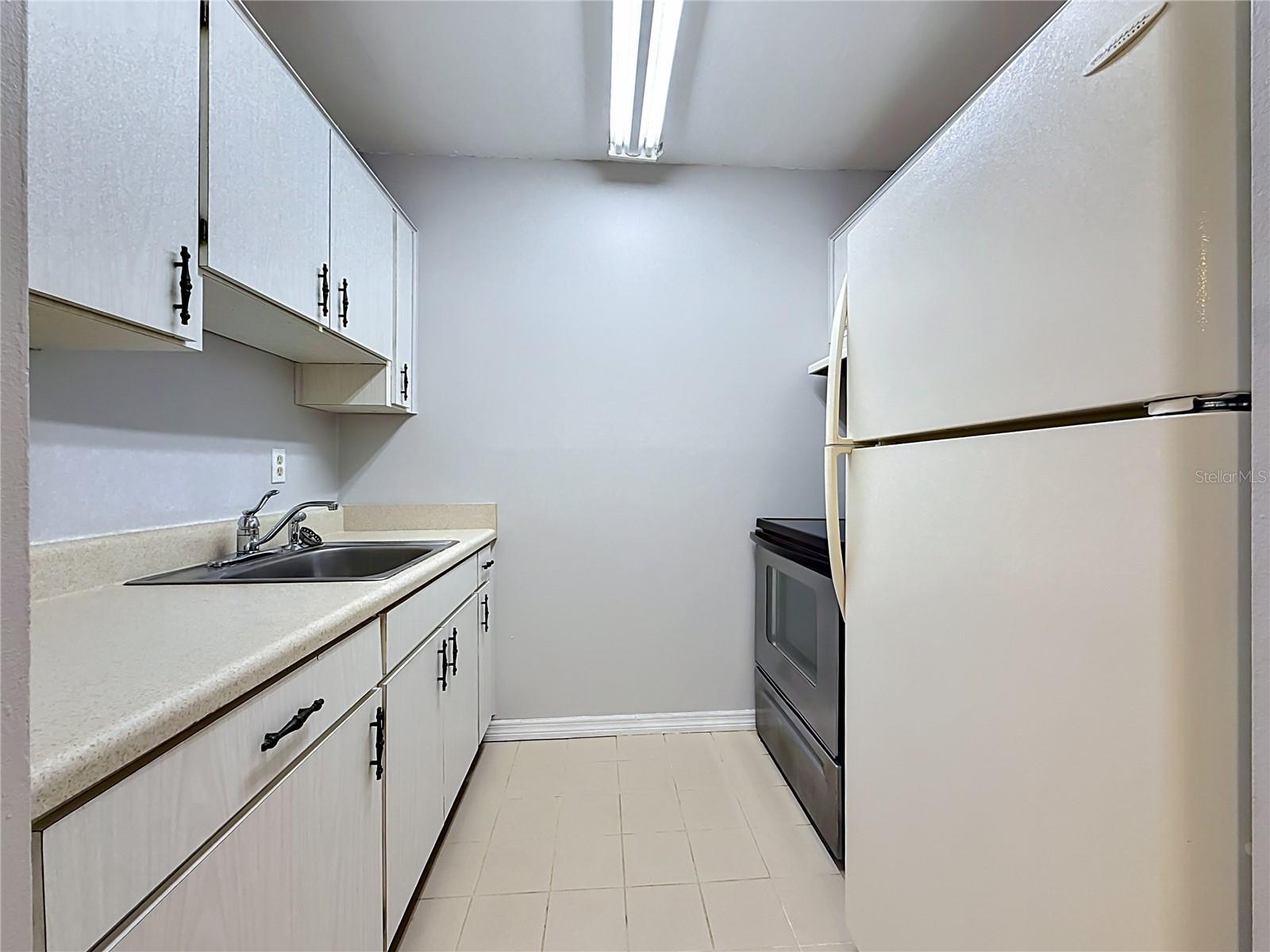 2474 ENTERPRISE RD #3, CLEARWATER, FL, 33763