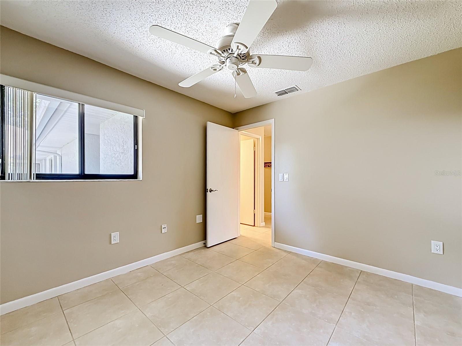 2733 COUNTRYSIDE BLVD #105, CLEARWATER, FL, 33761