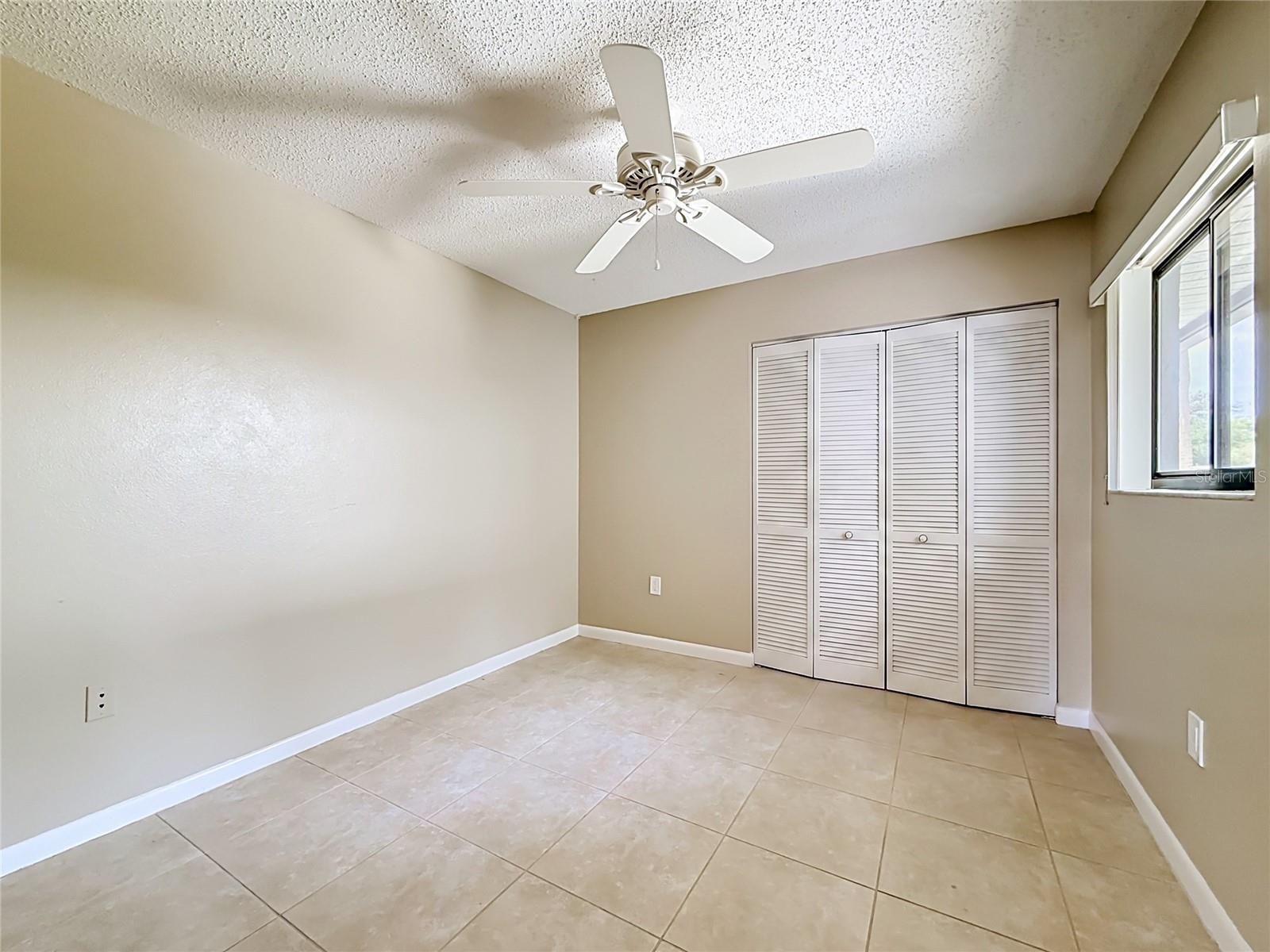 2733 COUNTRYSIDE BLVD #105, CLEARWATER, FL, 33761