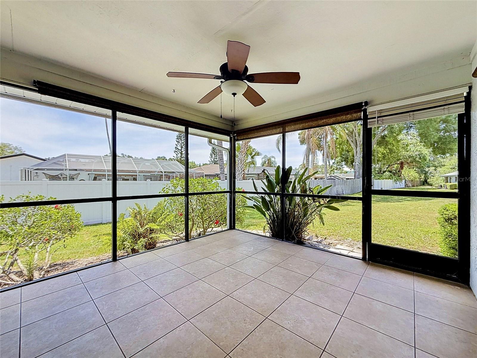 2733 COUNTRYSIDE BLVD #105, CLEARWATER, FL, 33761