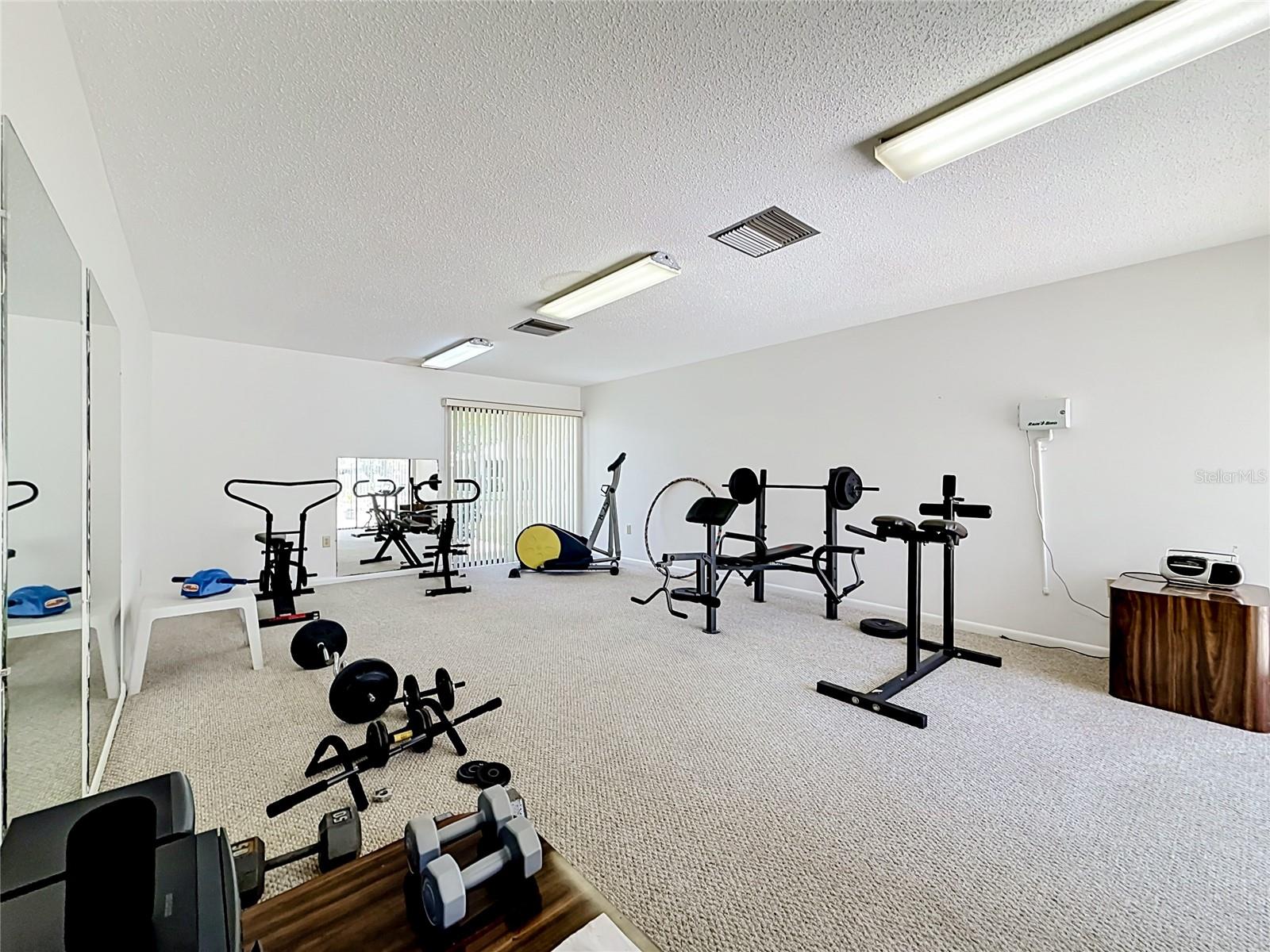 2733 COUNTRYSIDE BLVD #105, CLEARWATER, FL, 33761