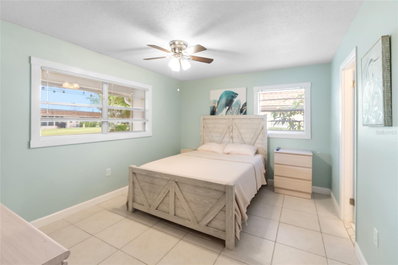 676 PARK CIR, BRADENTON, FL, 34207