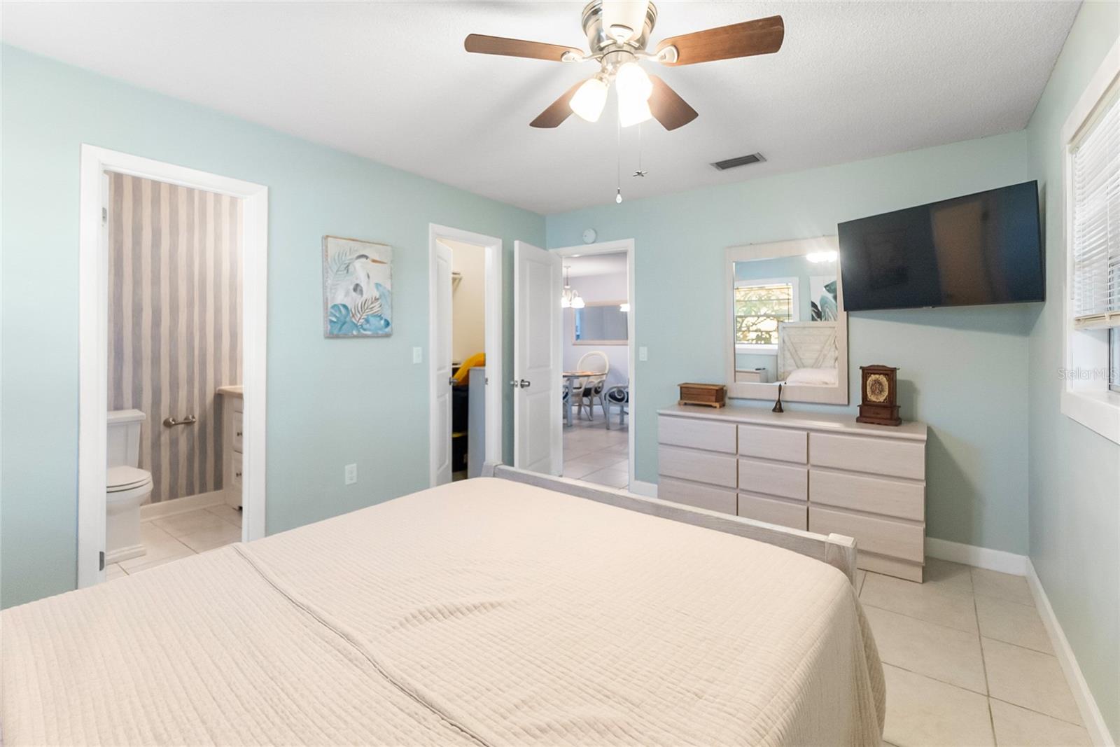 676 PARK CIR, BRADENTON, FL, 34207