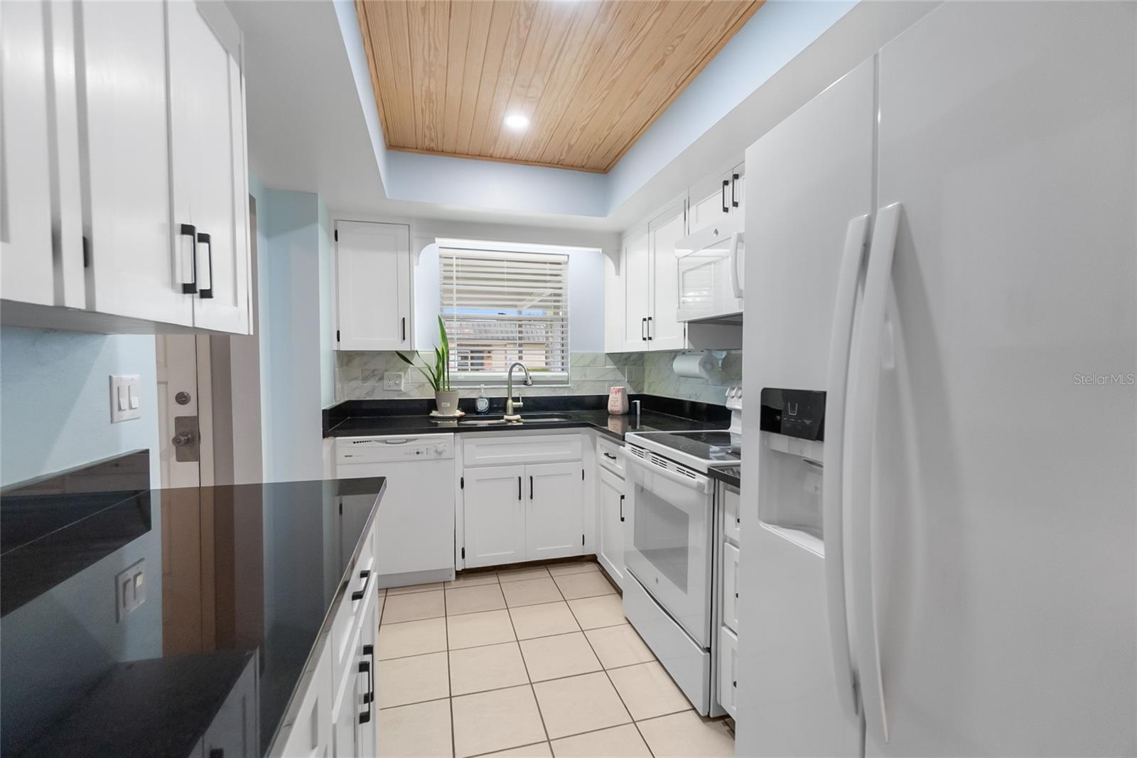 676 PARK CIR, BRADENTON, FL, 34207