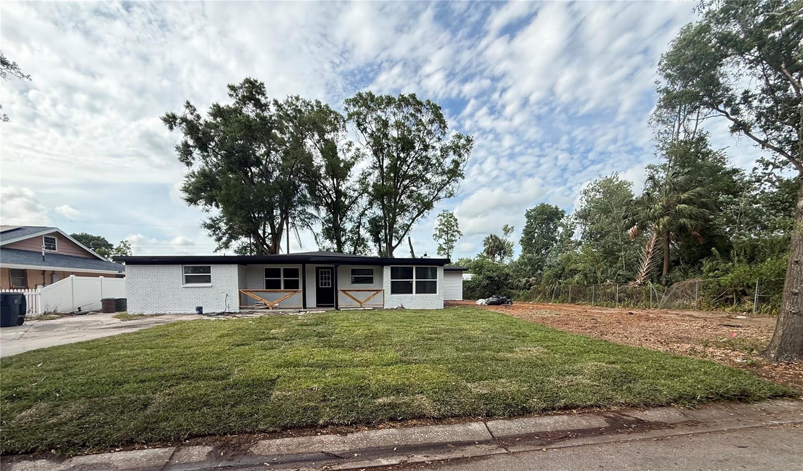 3301 W NEW ORLEANS AVE, TAMPA, FL, 33614
