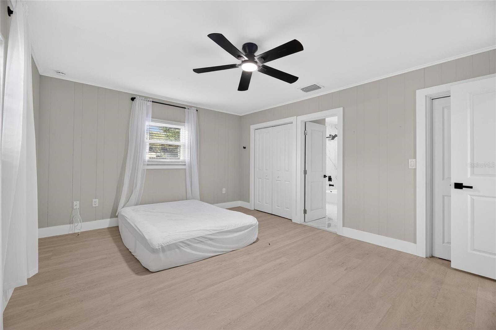 204 7TH AVE NW, RUSKIN, FL, 33570