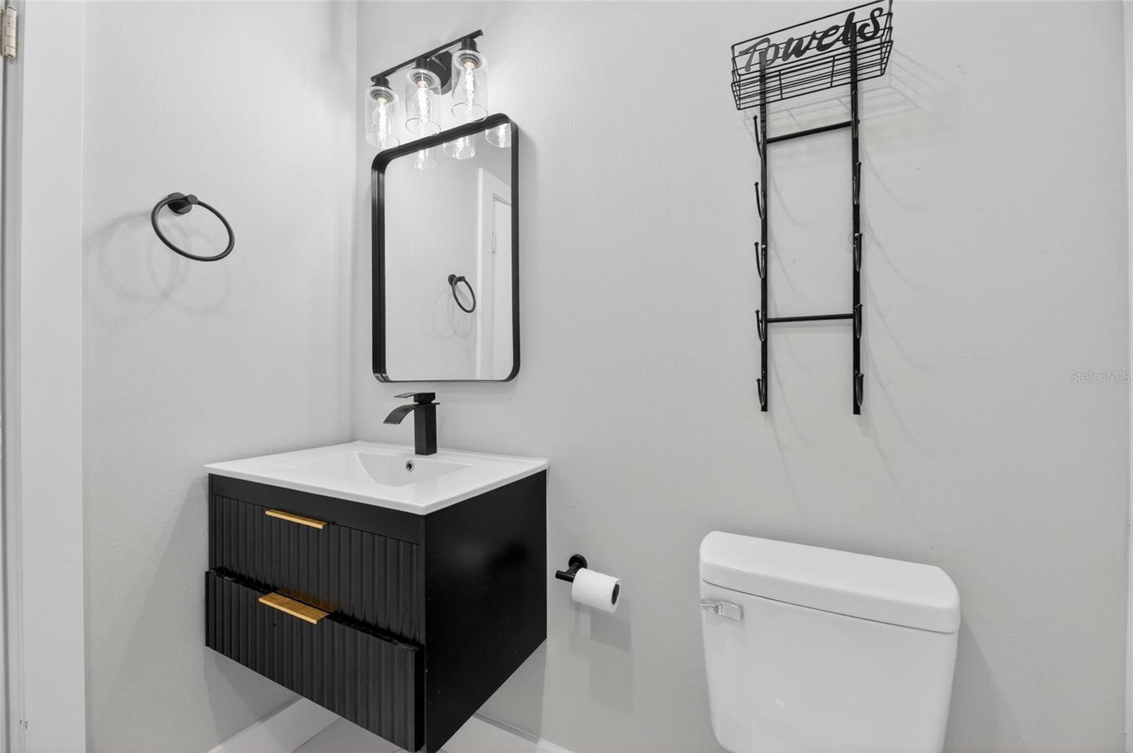 204 7TH AVE NW, RUSKIN, FL, 33570
