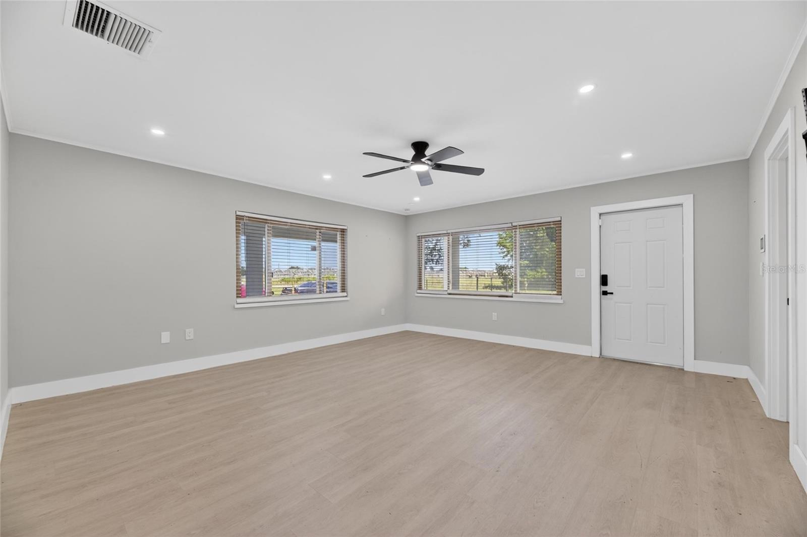 204 7TH AVE NW, RUSKIN, FL, 33570
