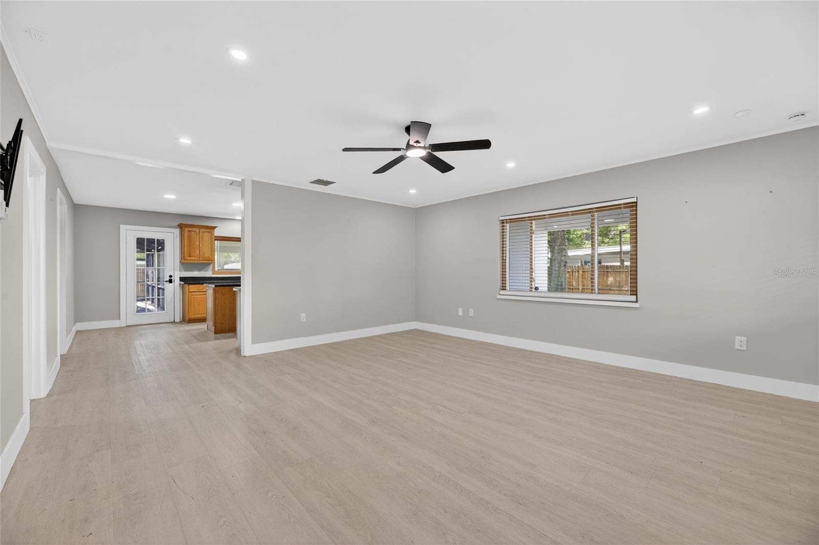 204 7TH AVE NW, RUSKIN, FL, 33570