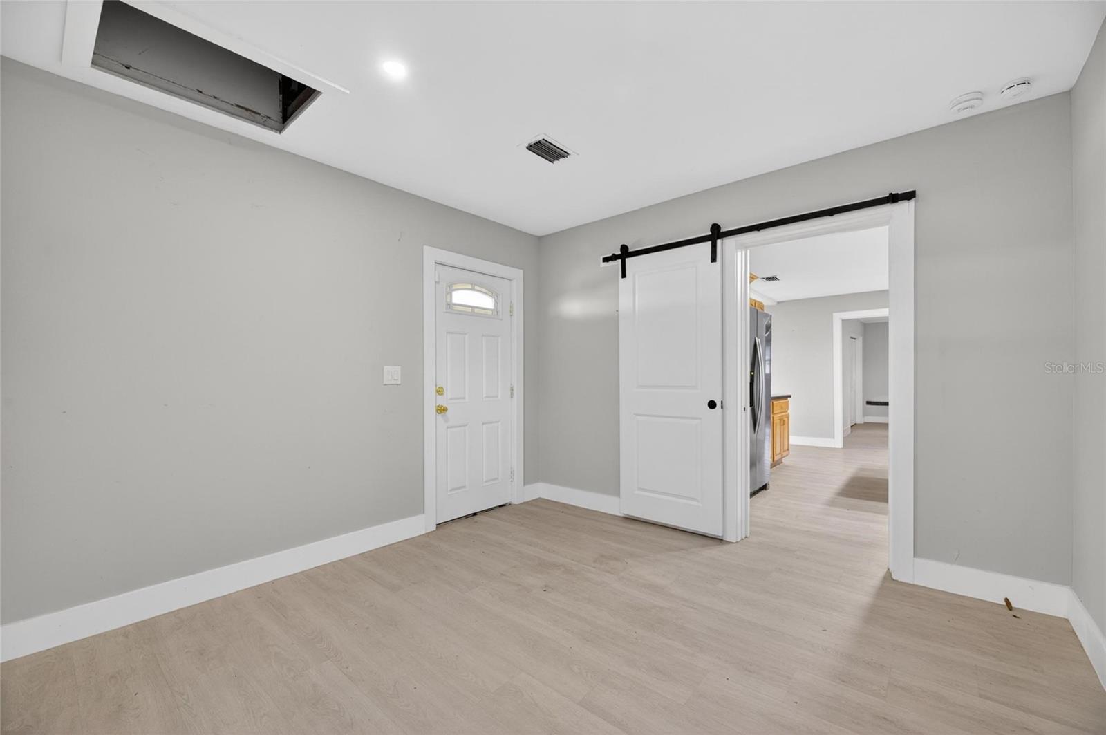 204 7TH AVE NW, RUSKIN, FL, 33570