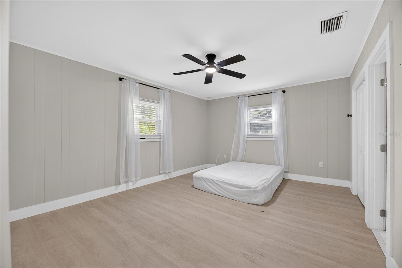 204 7TH AVE NW, RUSKIN, FL, 33570