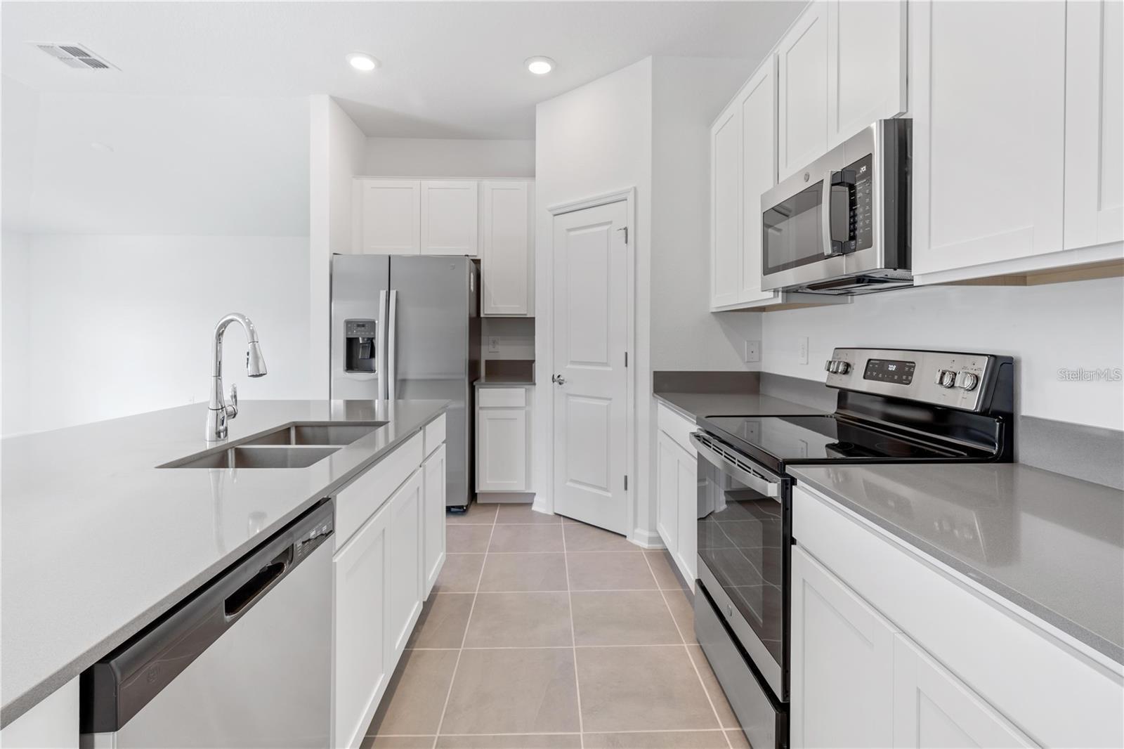 852 DARING DR, DAVENPORT, FL, 33837