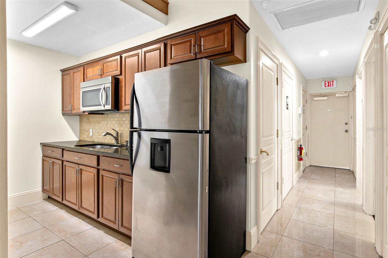525 8TH ST W, BRADENTON, FL, 34205