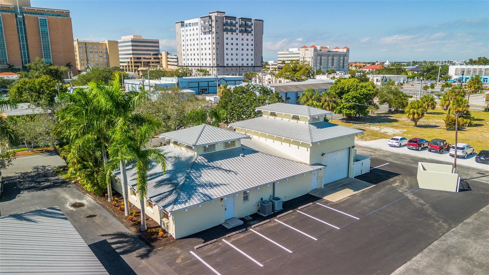 525 8TH ST W, BRADENTON, FL, 34205