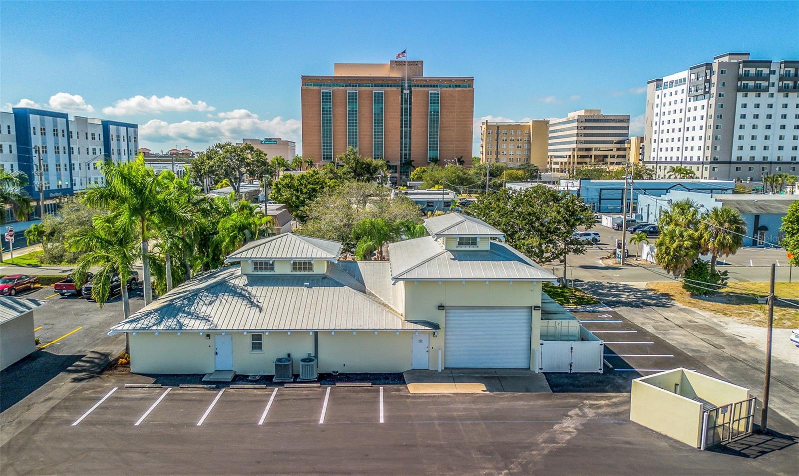 525 8TH ST W, BRADENTON, FL, 34205