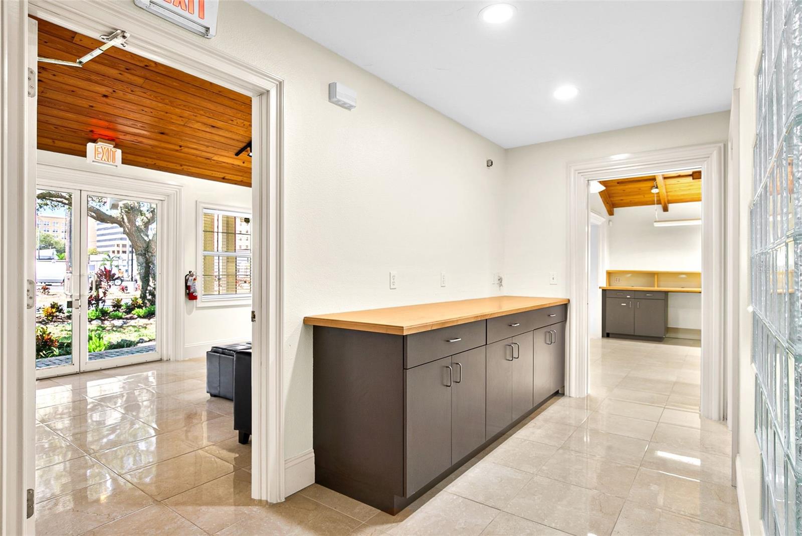 525 8TH ST W, BRADENTON, FL, 34205