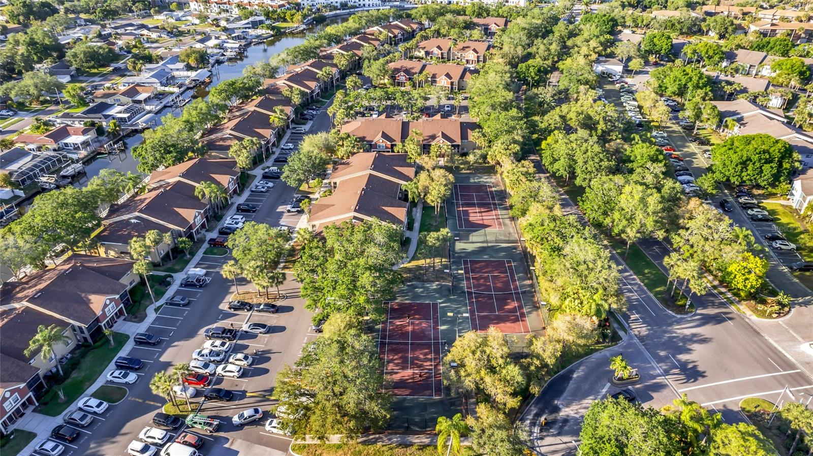 5684 BAYWATER DR, TAMPA, FL, 33615