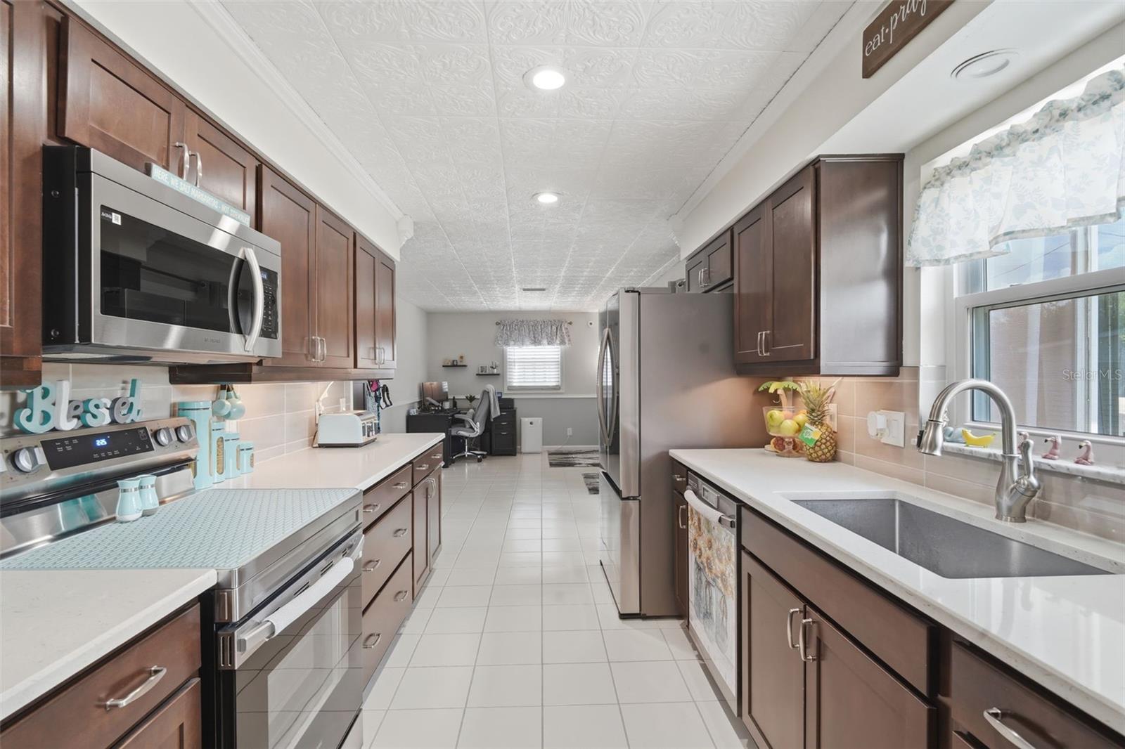 729 FRUITLAND DR, DELTONA, FL, 32725
