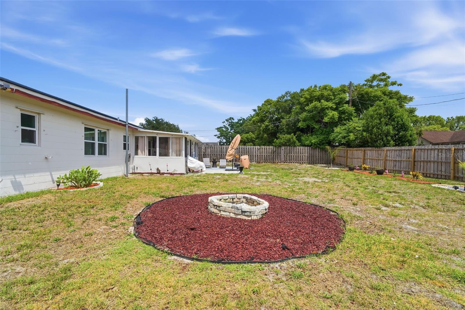 729 FRUITLAND DR, DELTONA, FL, 32725