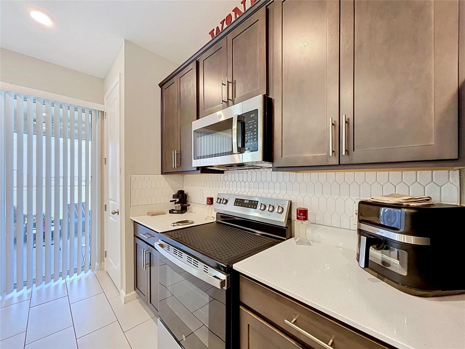 858 BALLANTYNE DR, LAKE WALES, FL, 33898
