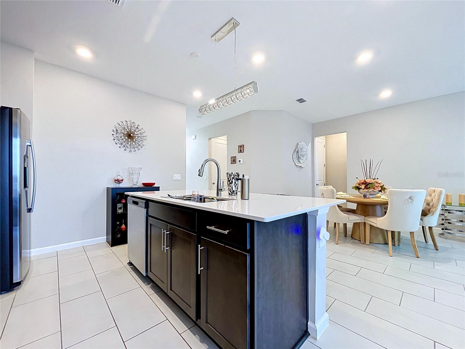 858 BALLANTYNE DR, LAKE WALES, FL, 33898