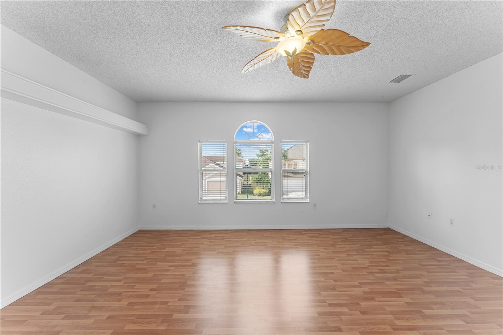 617 LAKESCAPE CT, ORLANDO, FL, 32828