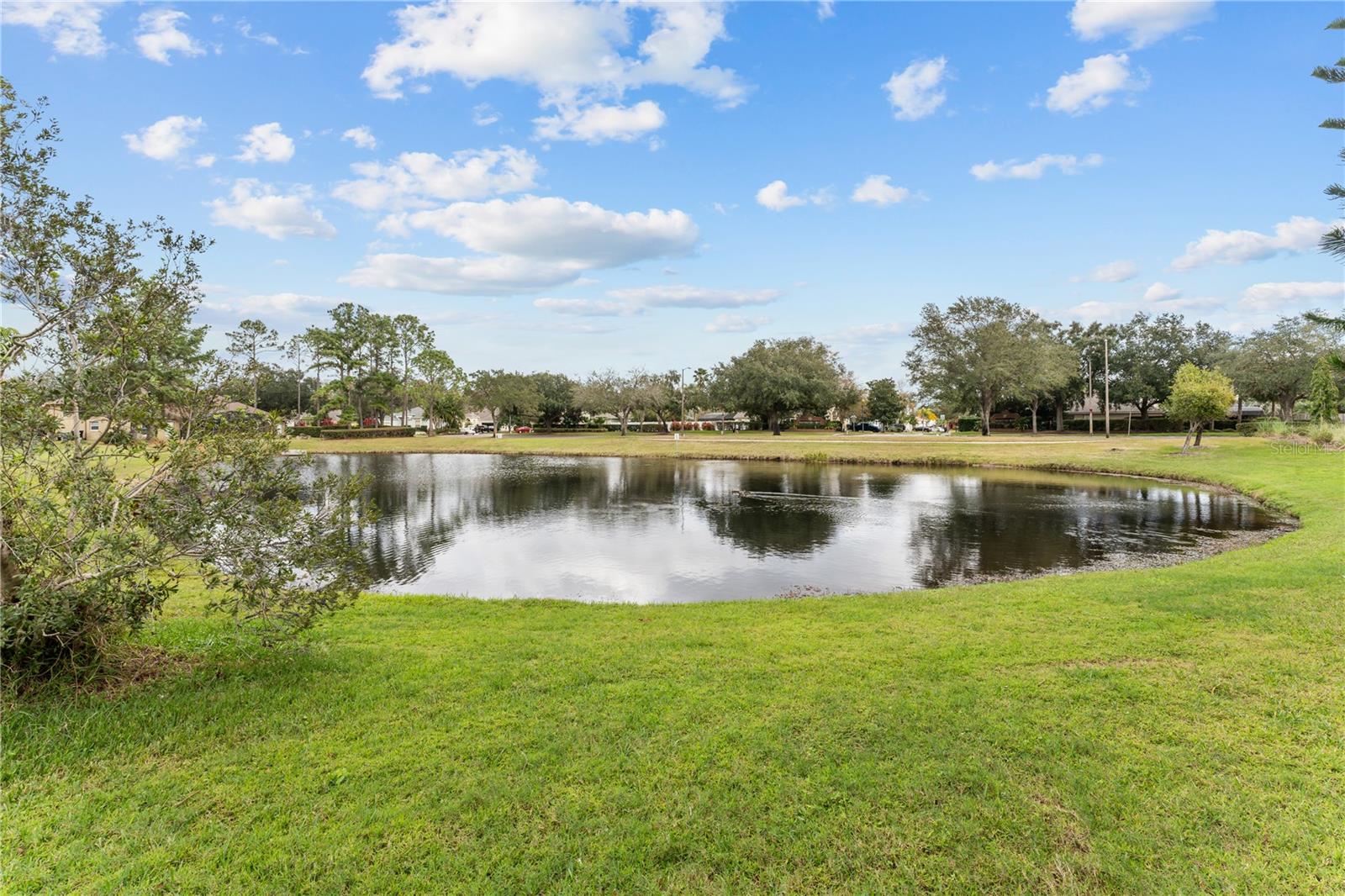 617 LAKESCAPE CT, ORLANDO, FL, 32828