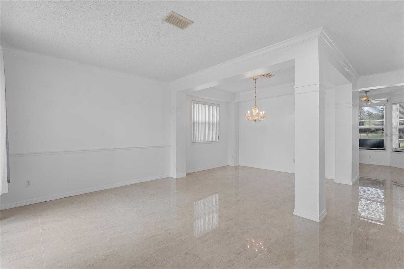 617 LAKESCAPE CT, ORLANDO, FL, 32828