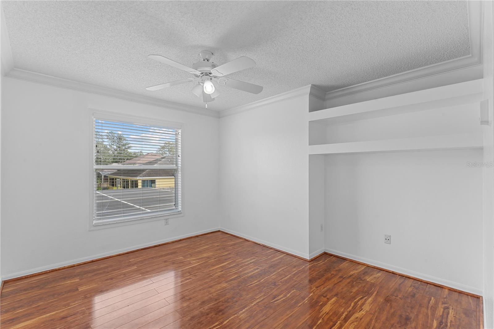 617 LAKESCAPE CT, ORLANDO, FL, 32828