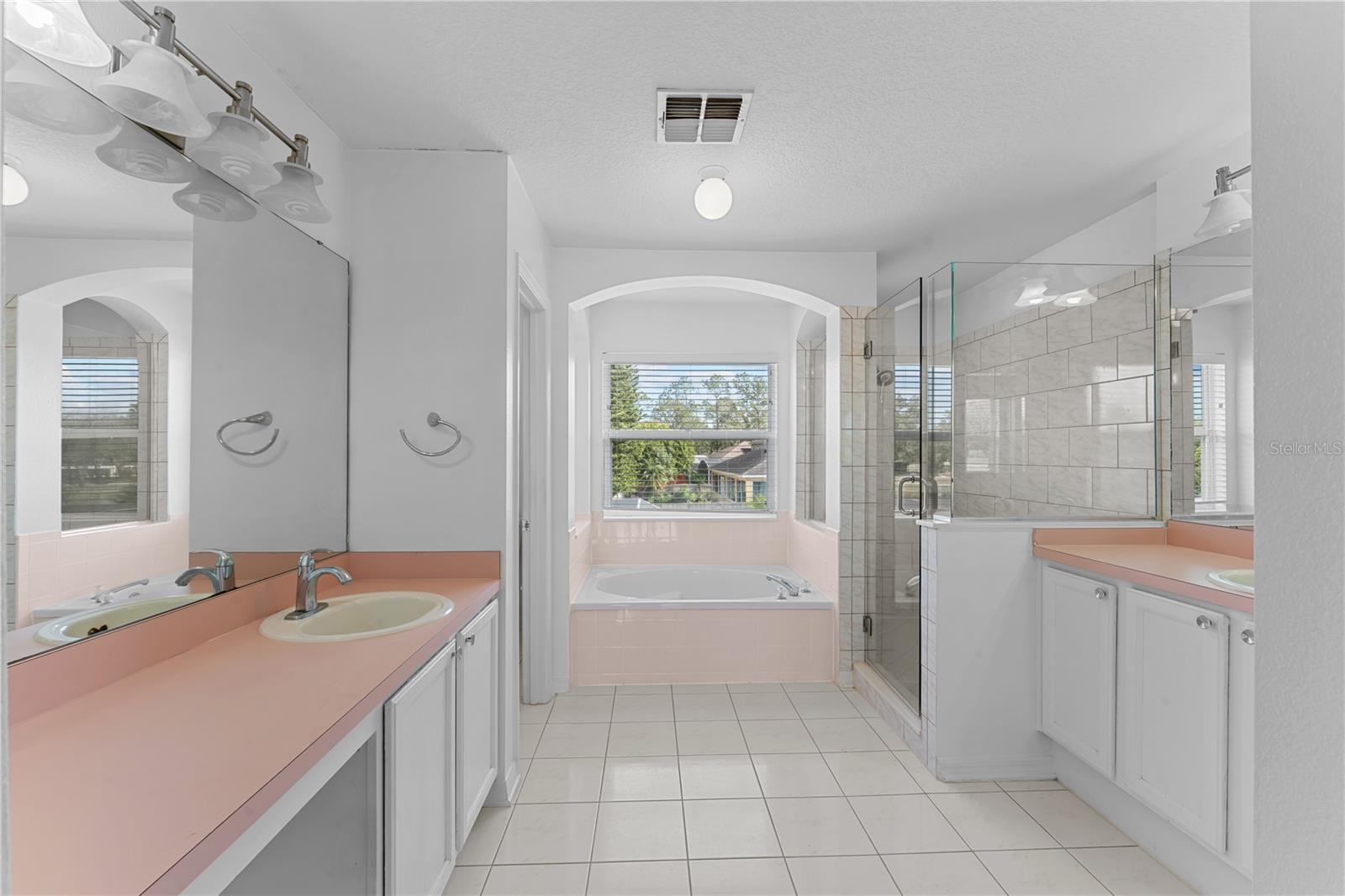 617 LAKESCAPE CT, ORLANDO, FL, 32828