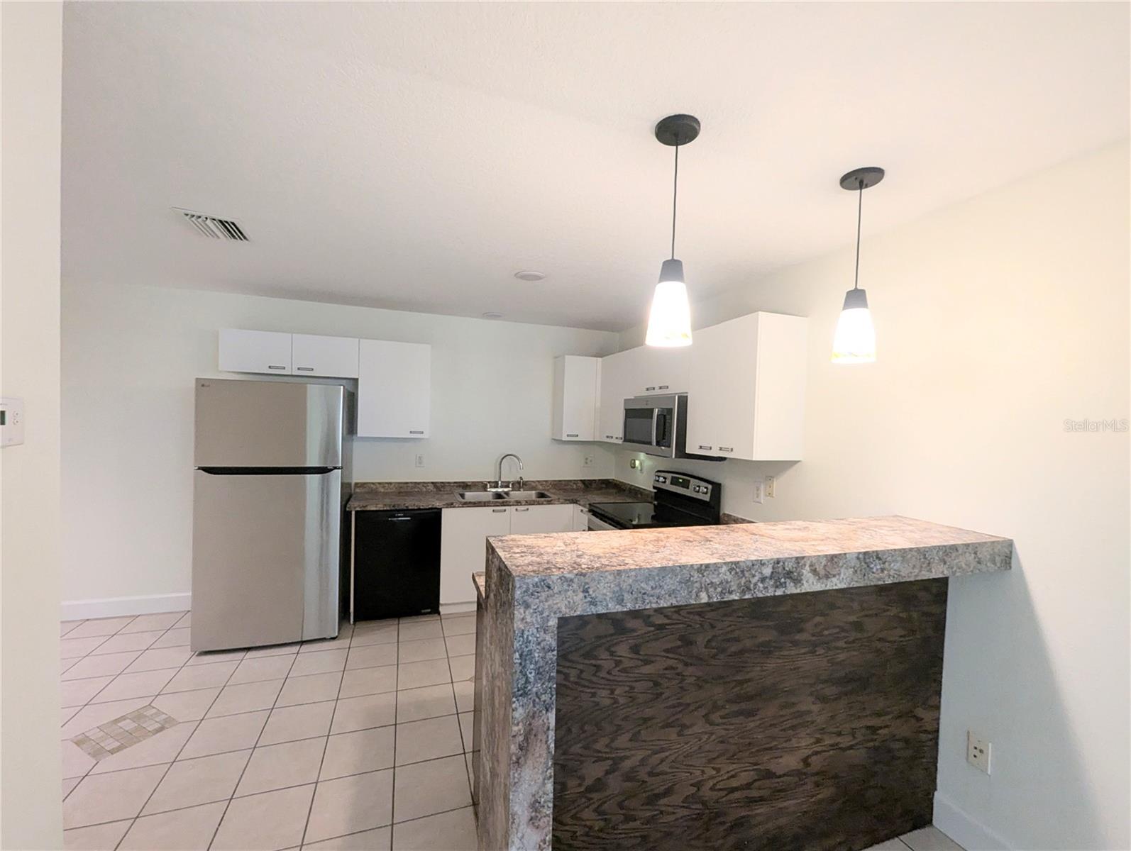1808 36TH AVE E, BRADENTON, FL, 34208