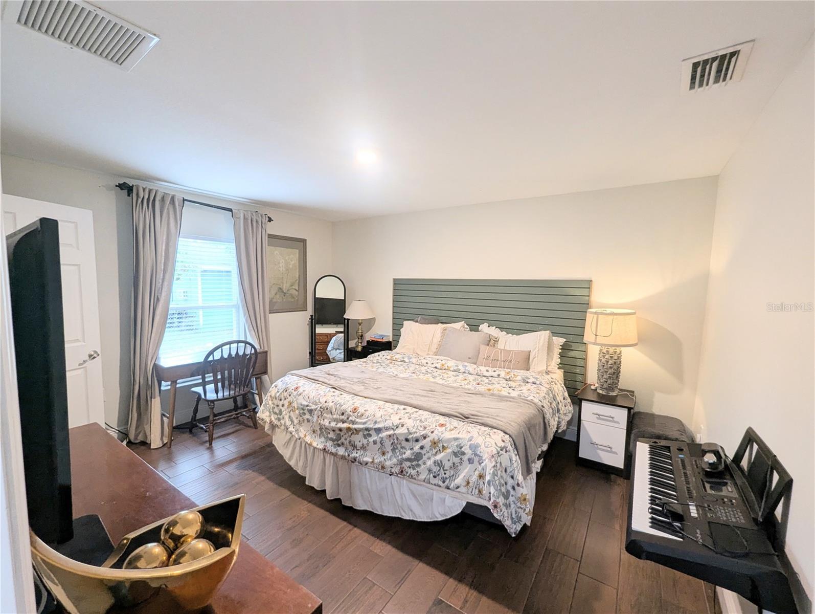 1808 36TH AVE E, BRADENTON, FL, 34208
