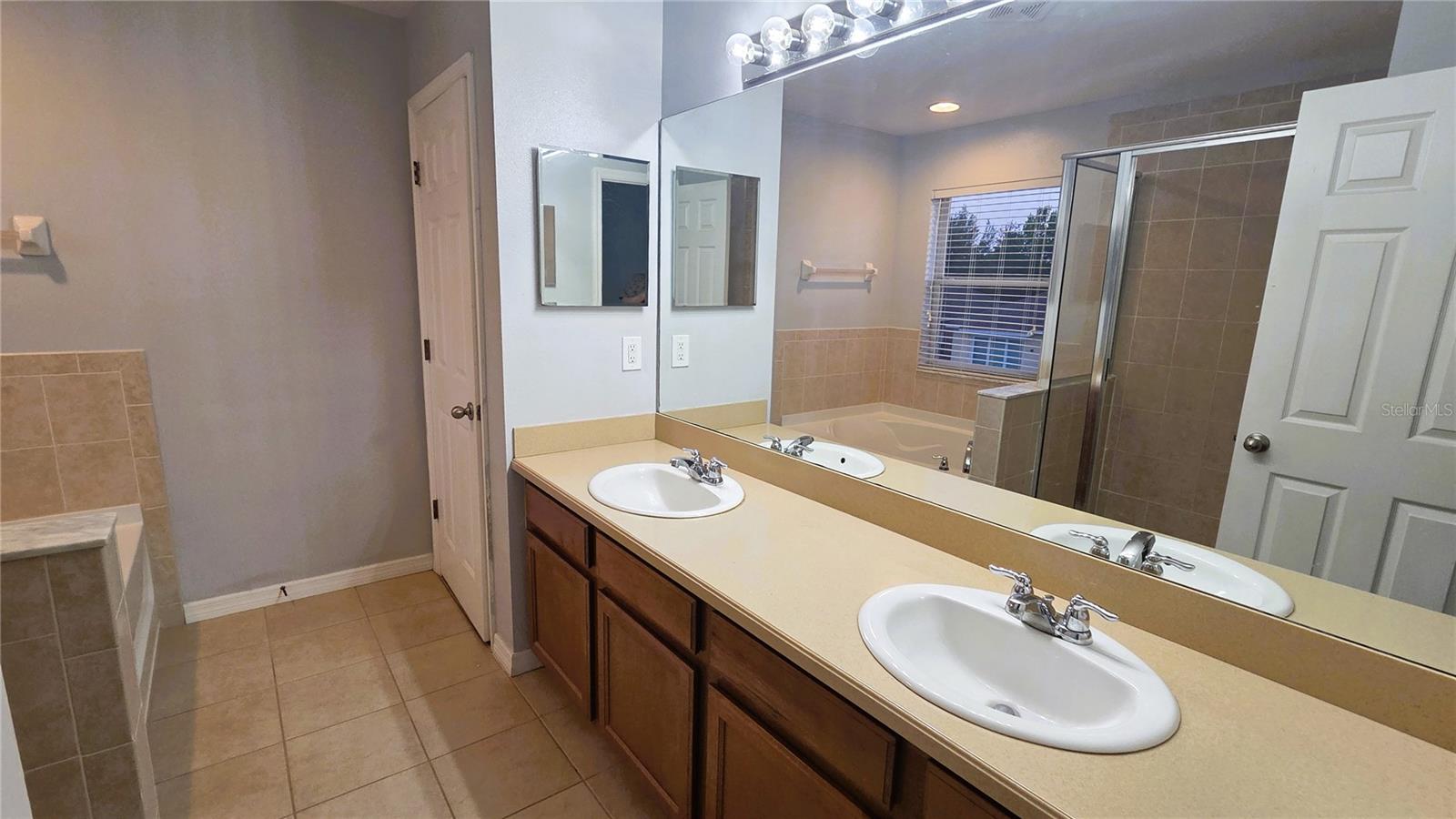 10279 NEWMINSTER LOOP, RUSKIN, FL, 33573