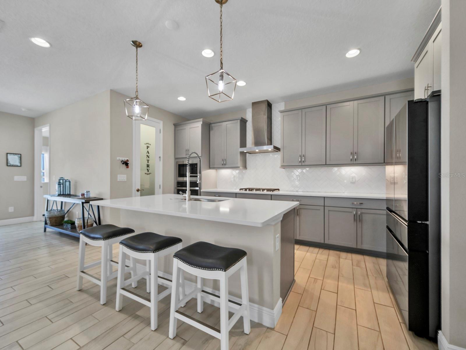 6364 ROADSTEAD CT, APOLLO BEACH, FL, 33572