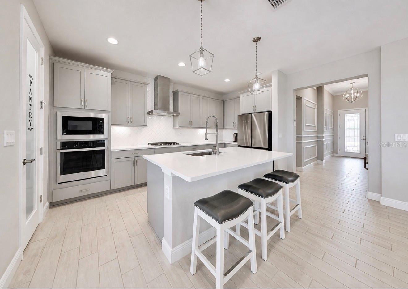 6364 ROADSTEAD CT, APOLLO BEACH, FL, 33572