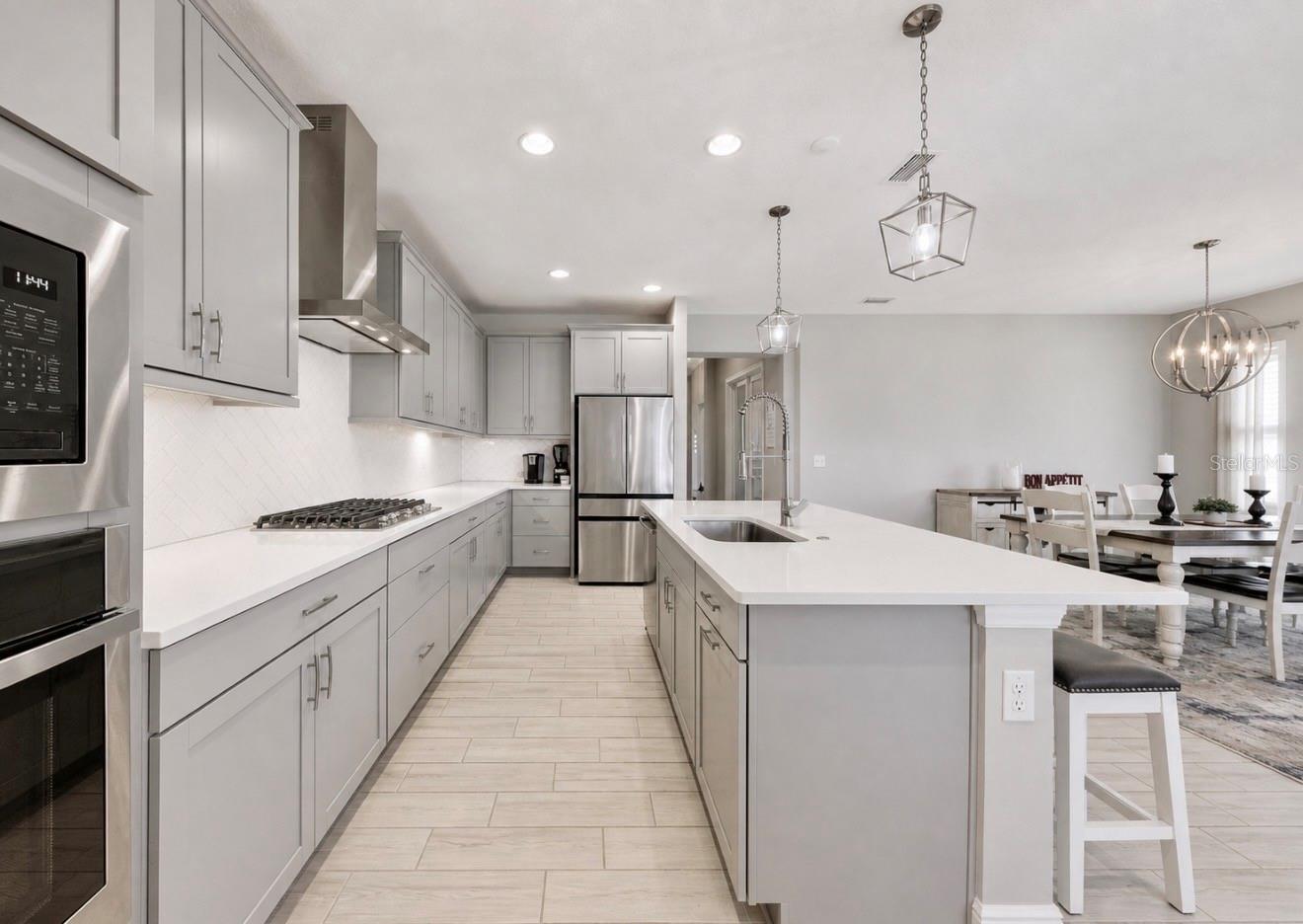 6364 ROADSTEAD CT, APOLLO BEACH, FL, 33572