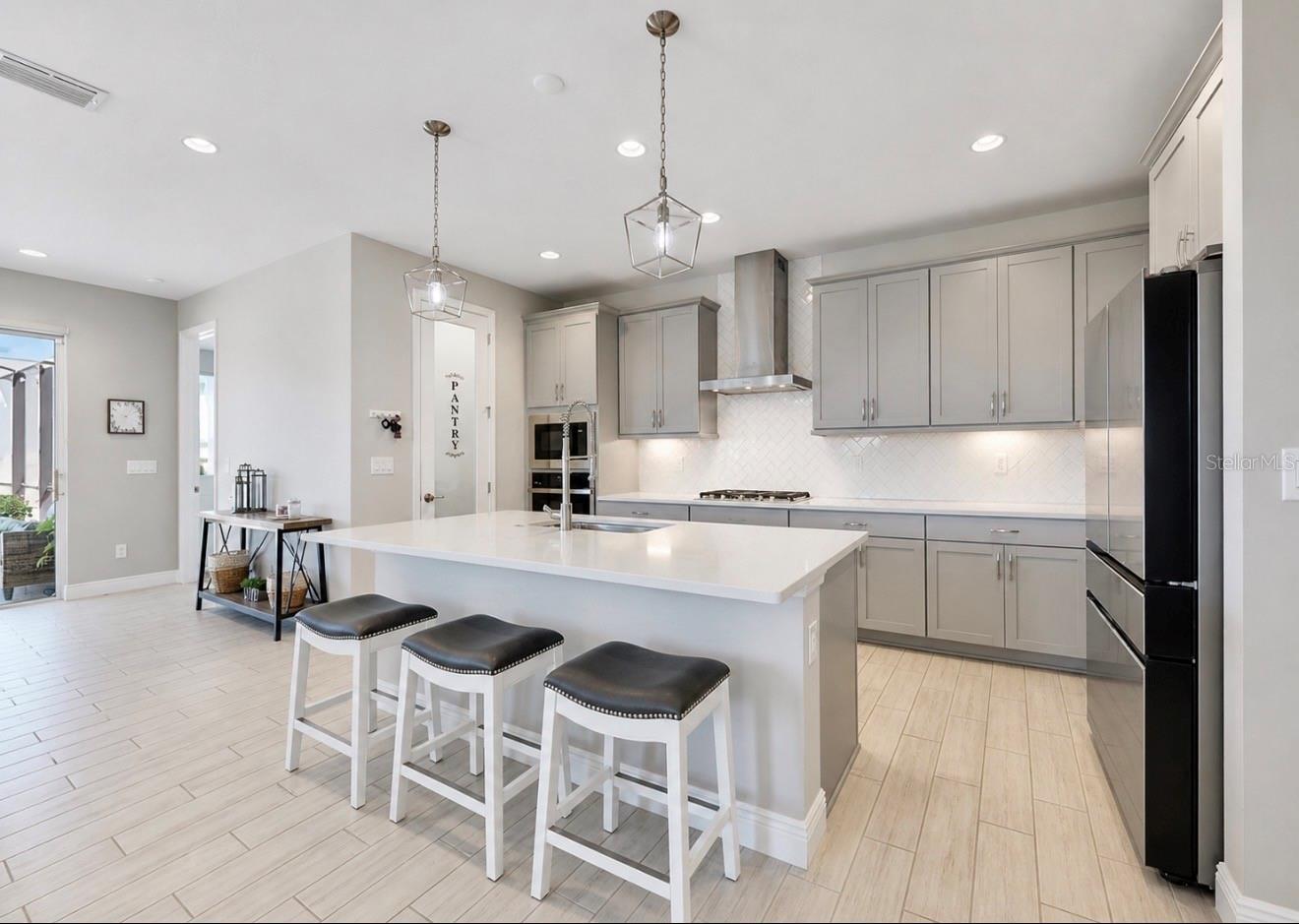 6364 ROADSTEAD CT, APOLLO BEACH, FL, 33572