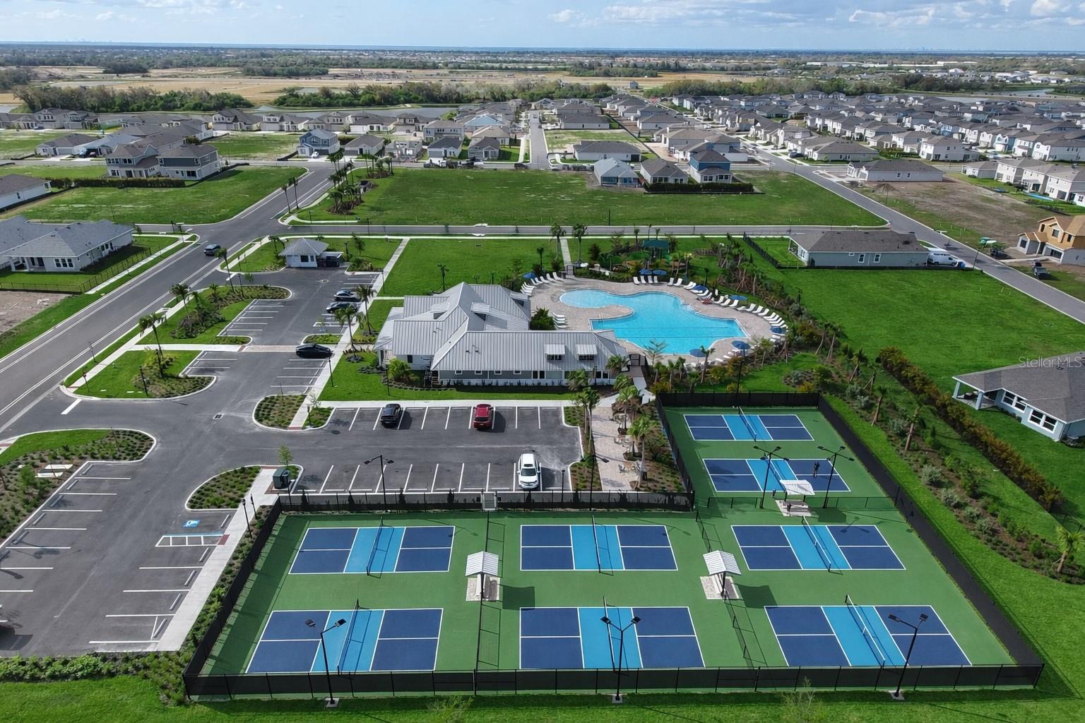 6364 ROADSTEAD CT, APOLLO BEACH, FL, 33572