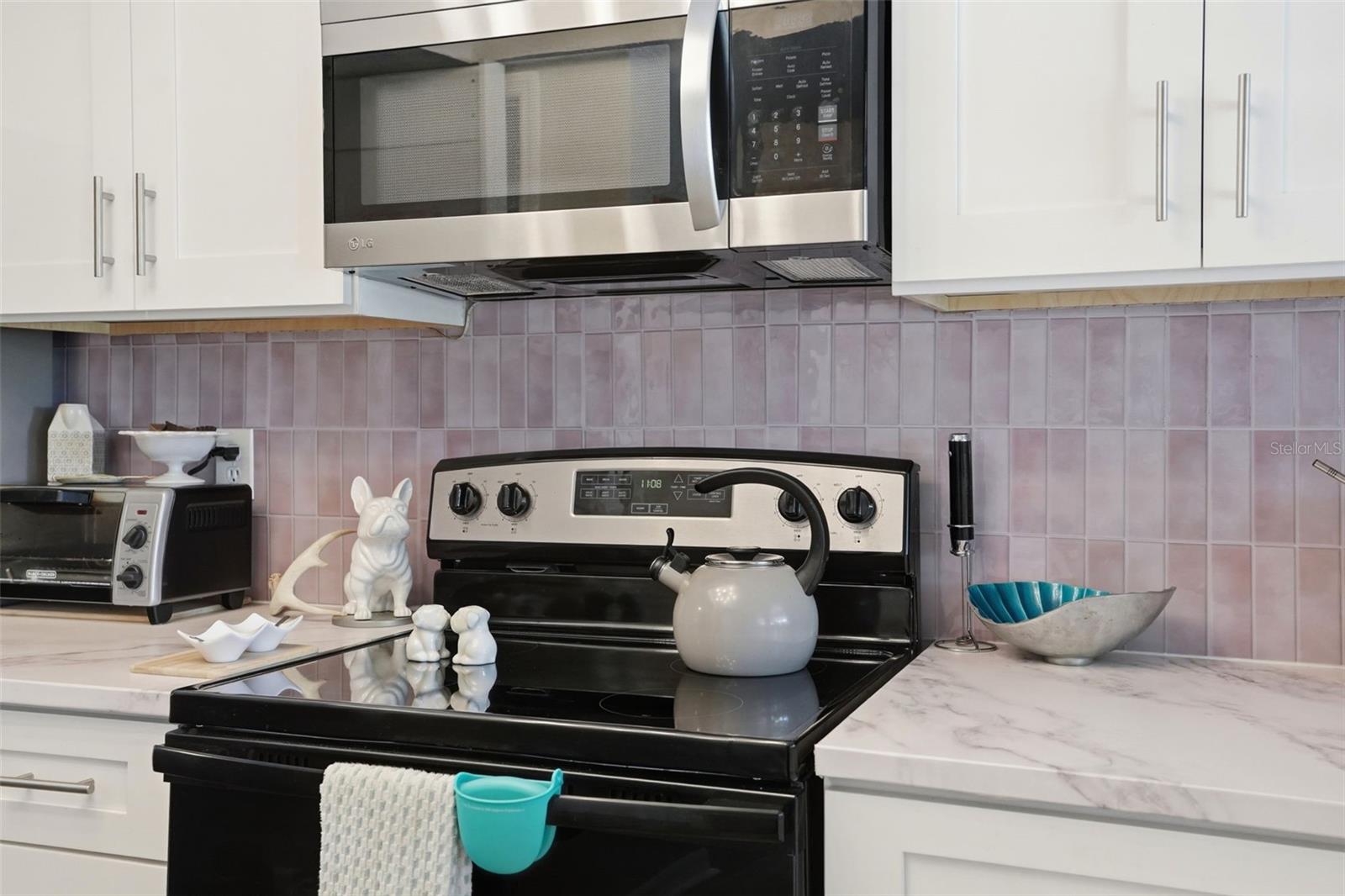 9143 LINGROVE RD, WEEKI WACHEE, FL, 34613