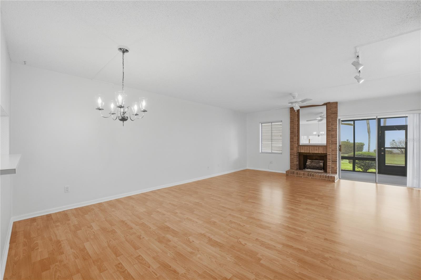 7 ESCONDIDO CIR #67, ALTAMONTE SPRINGS, FL, 32701