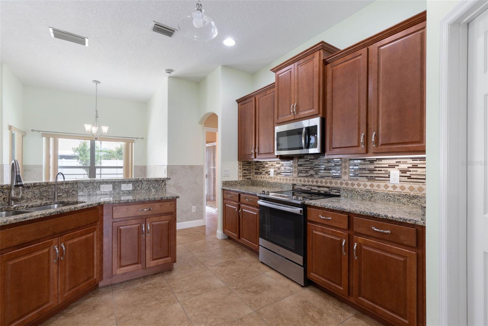 7 FLINT HILL LN, PALM COAST, FL, 32137