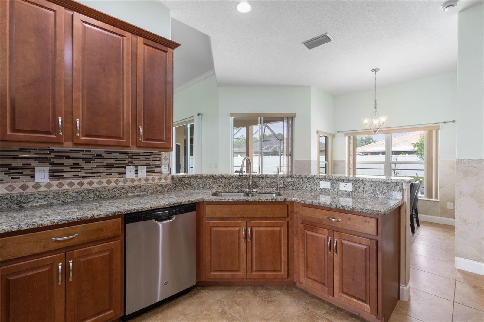 7 FLINT HILL LN, PALM COAST, FL, 32137