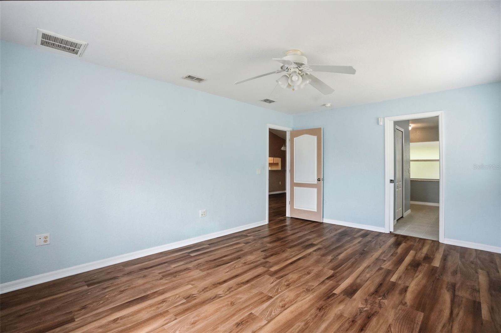 17469 MABERLY RD, WEEKI WACHEE, FL, 34614