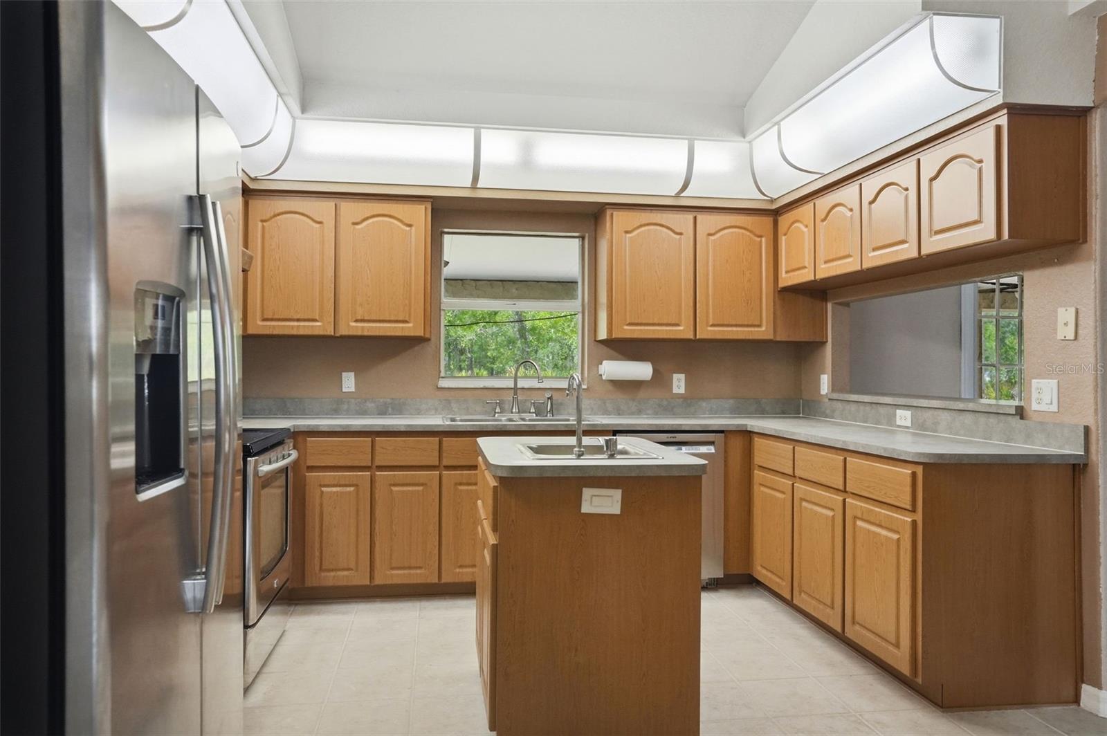 17469 MABERLY RD, WEEKI WACHEE, FL, 34614