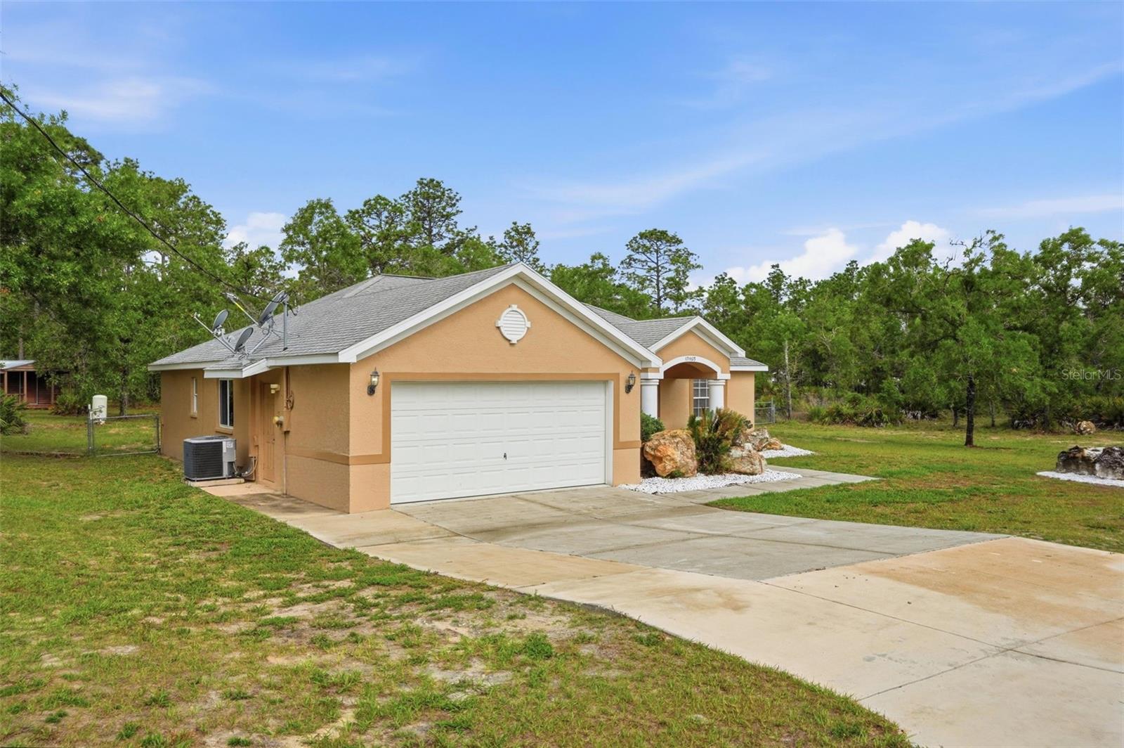 17469 MABERLY RD, WEEKI WACHEE, FL, 34614