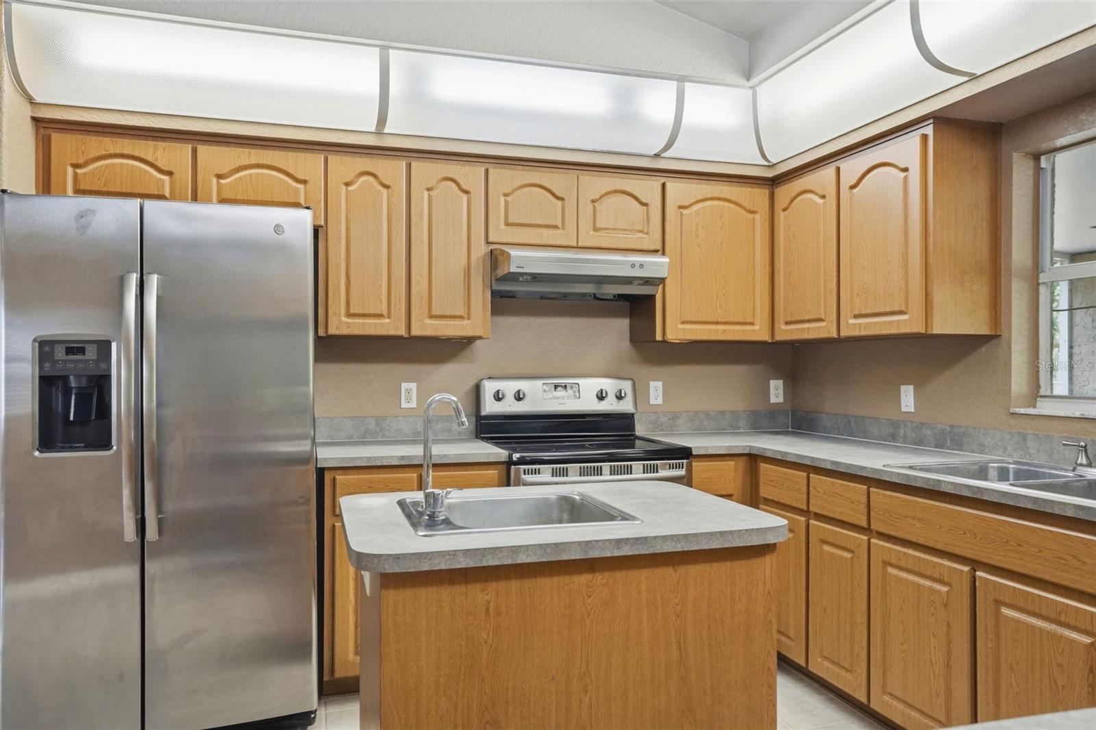 17469 MABERLY RD, WEEKI WACHEE, FL, 34614